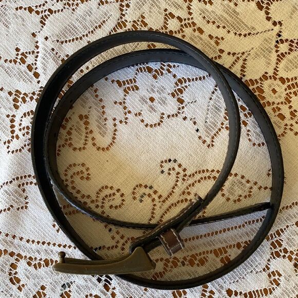 Liz Claiborne Brown Leather Belt with Bronze Buckle - Picture 4 of 11